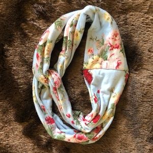 ❤️FWP: Free With Purchase❤️ Blue Floral Headband